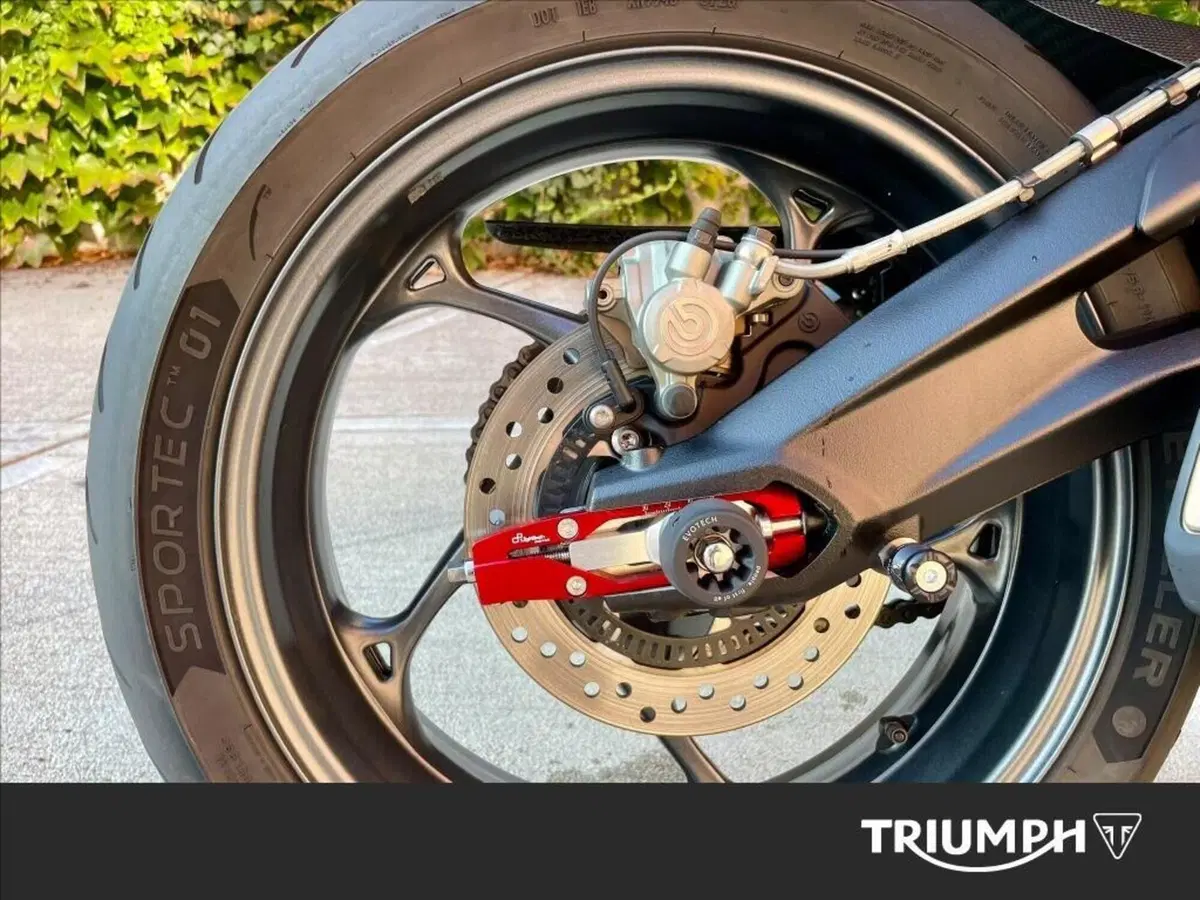 Triumph Street Triple 765 RS (2023 - 26) (13)