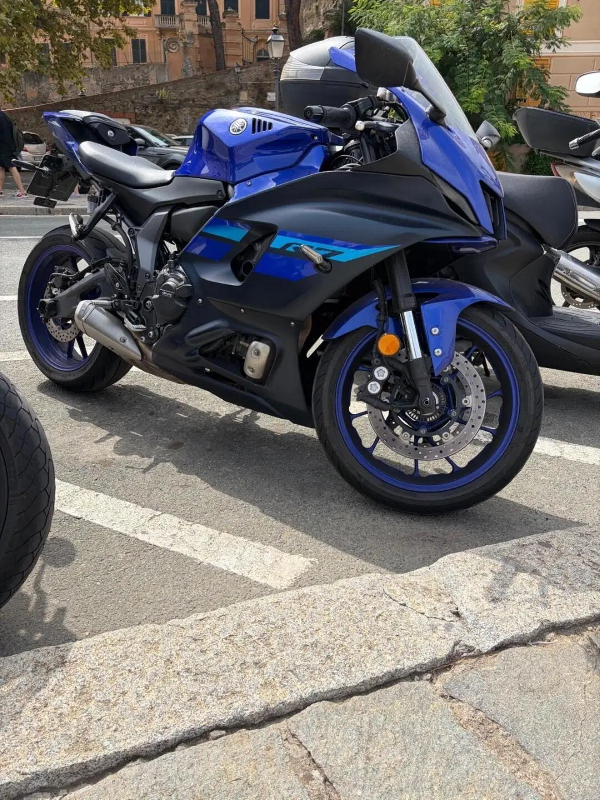Yamaha YZF R7 (2021 - 25) (2)
