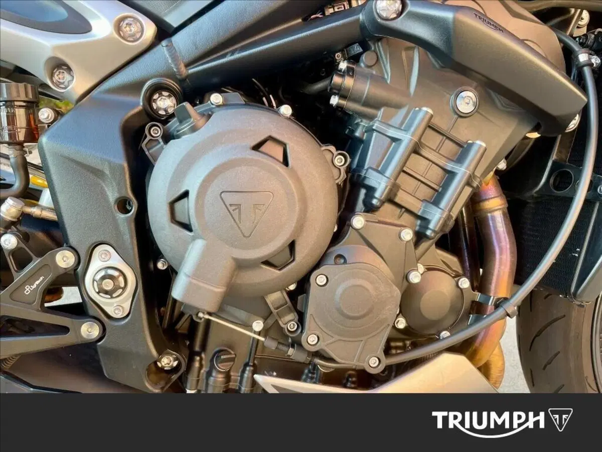 Triumph Street Triple 765 RS (2023 - 26) (8)