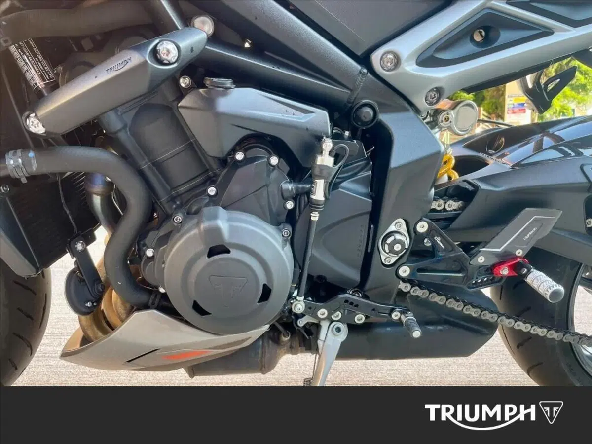 Triumph Street Triple 765 RS (2023 - 26) (11)