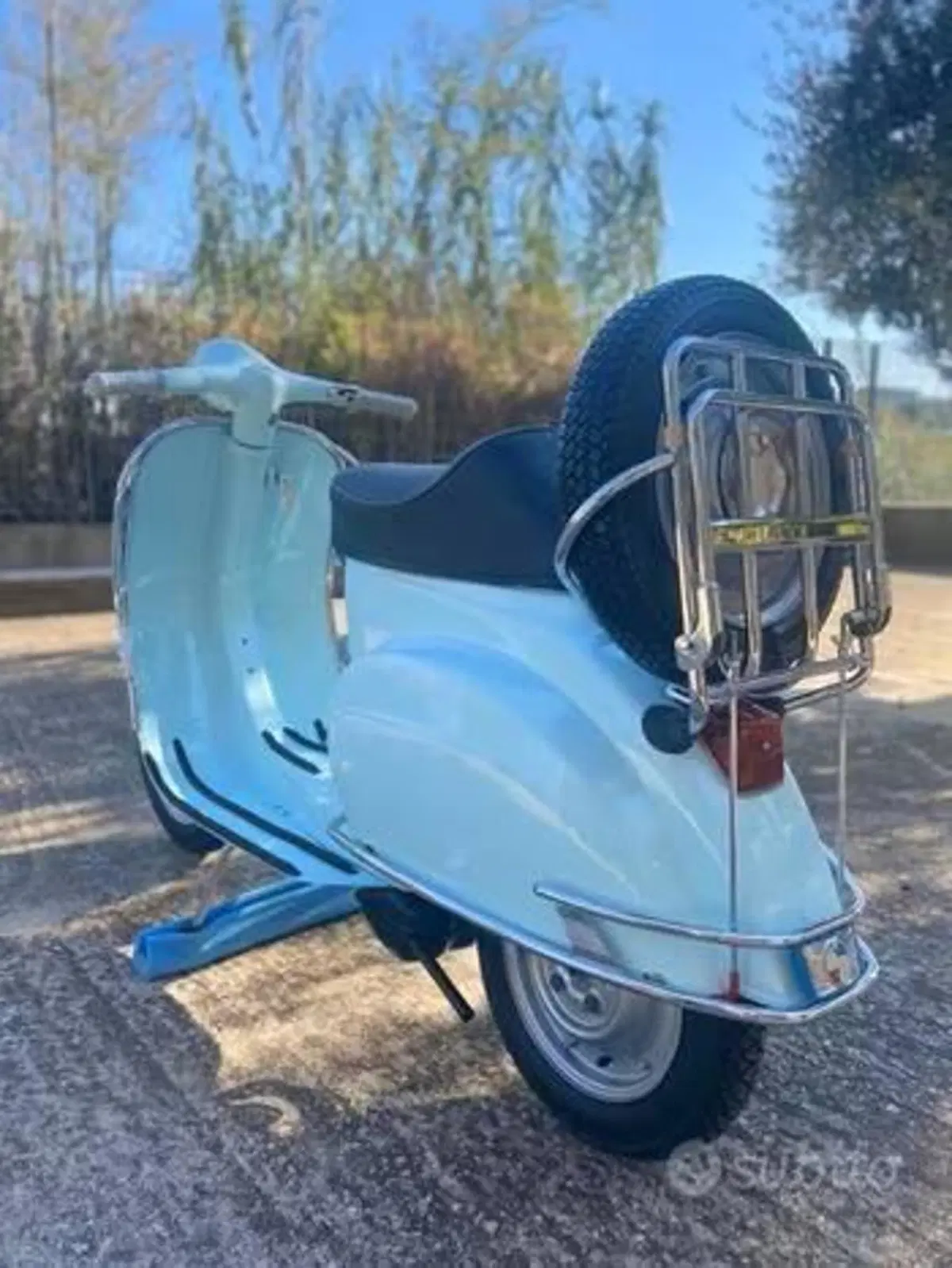 Piaggio Vespa 50 N accessori Ulma km0 (2)