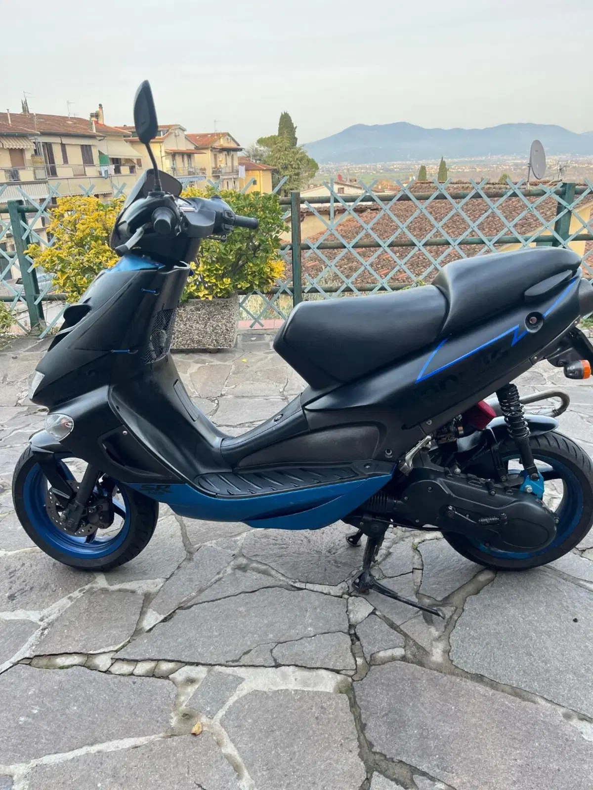Aprilia SR 125 (1999 - 01) (3)