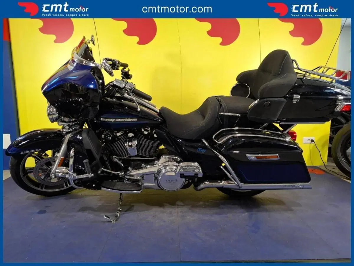 Harley-Davidson 114 Electra Glide Ultra Limited (2020) - FLHTK (2)