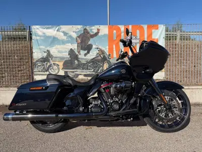 Harley-Davidson CVO Road Glide (2023) usata