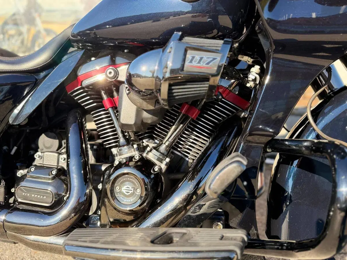 Harley-Davidson CVO Road Glide (2023) (5)