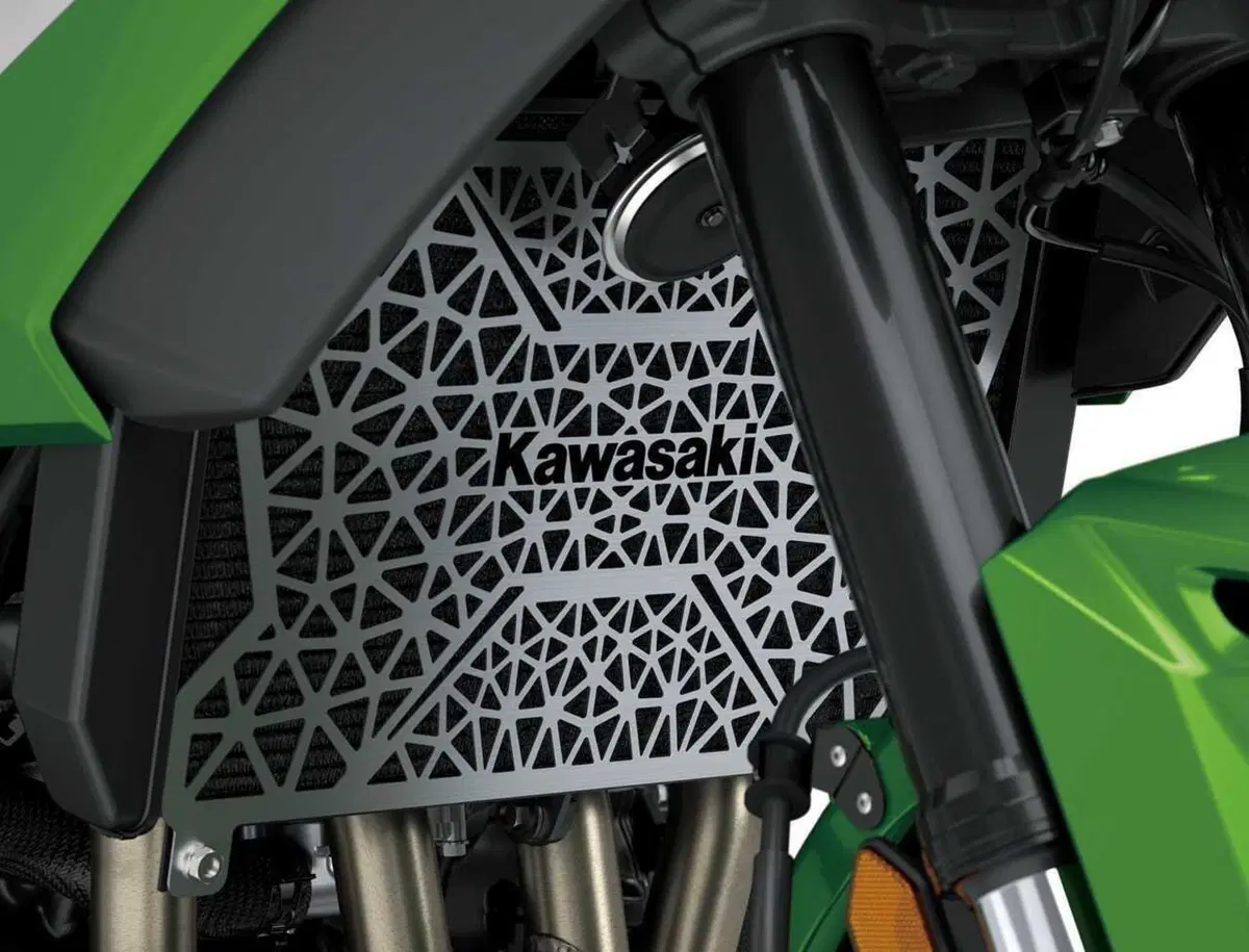 Ecco la Versys 900. Kawasaki svela tutto della nuova crossover: stile, dati tecnici e prezzo (44)