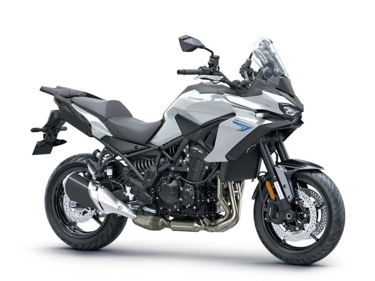 Ecco la Versys 900. Kawasaki svela tutto della nuova crossover: stile, dati tecnici e prezzo (71)