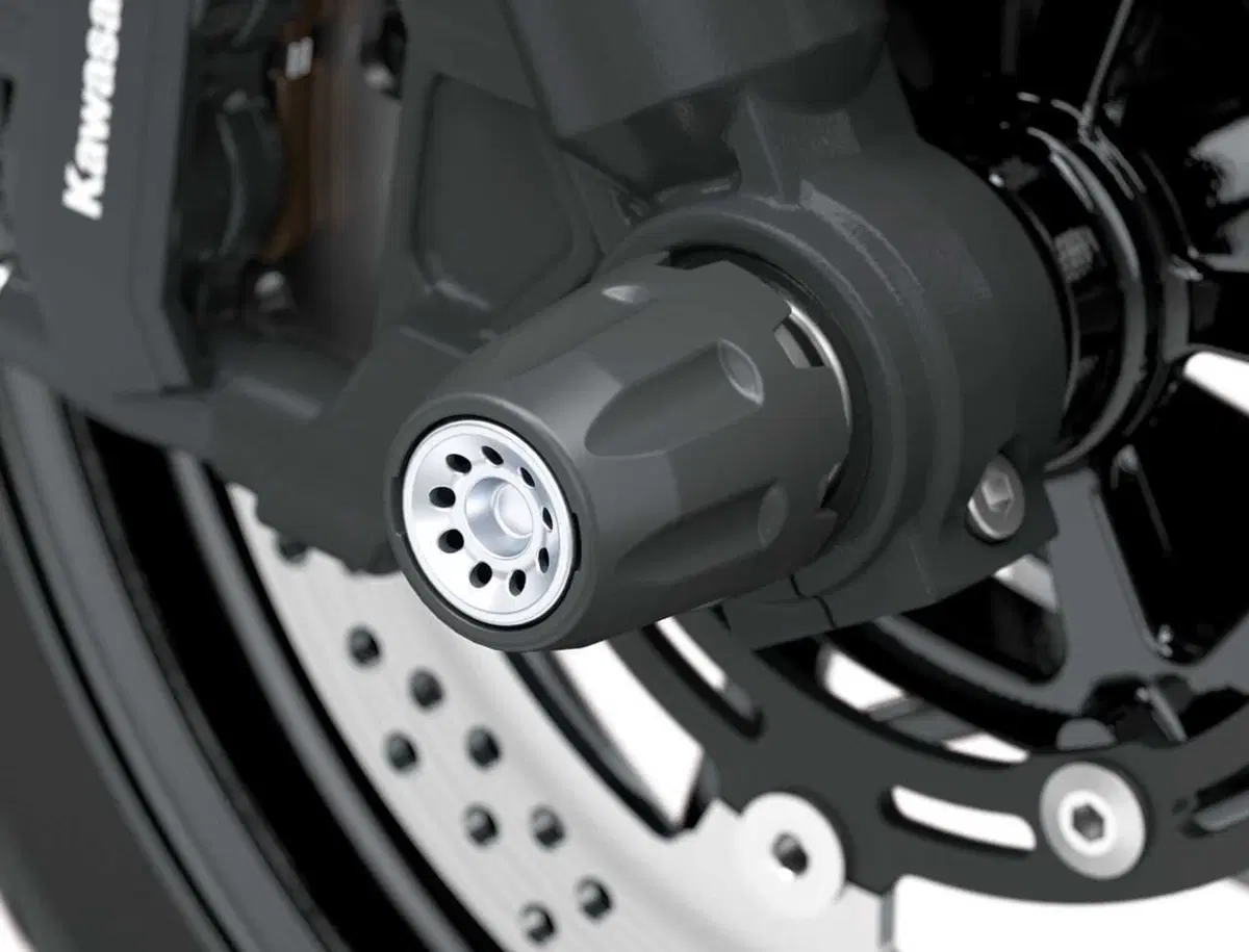 Ecco la Versys 900. Kawasaki svela tutto della nuova crossover: stile, dati tecnici e prezzo (26)