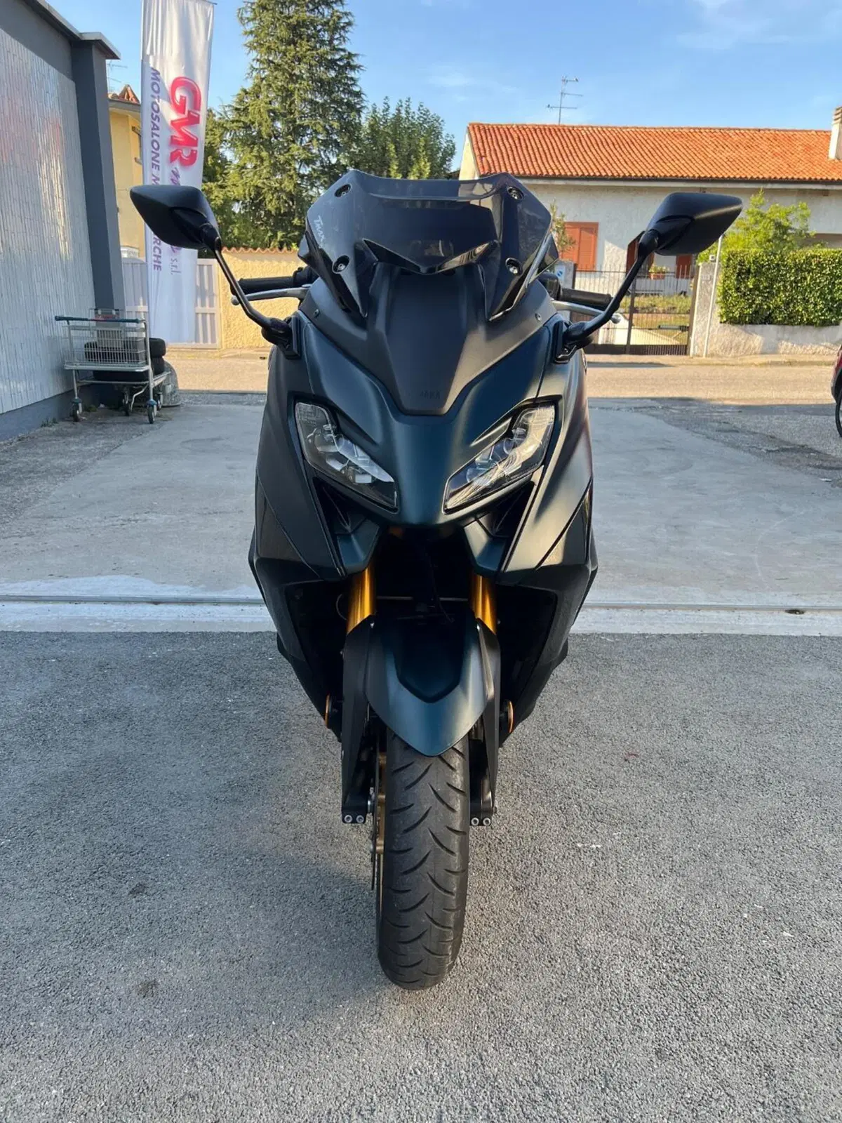 Yamaha T-Max 560 Tech Max (2022 - 24) (3)