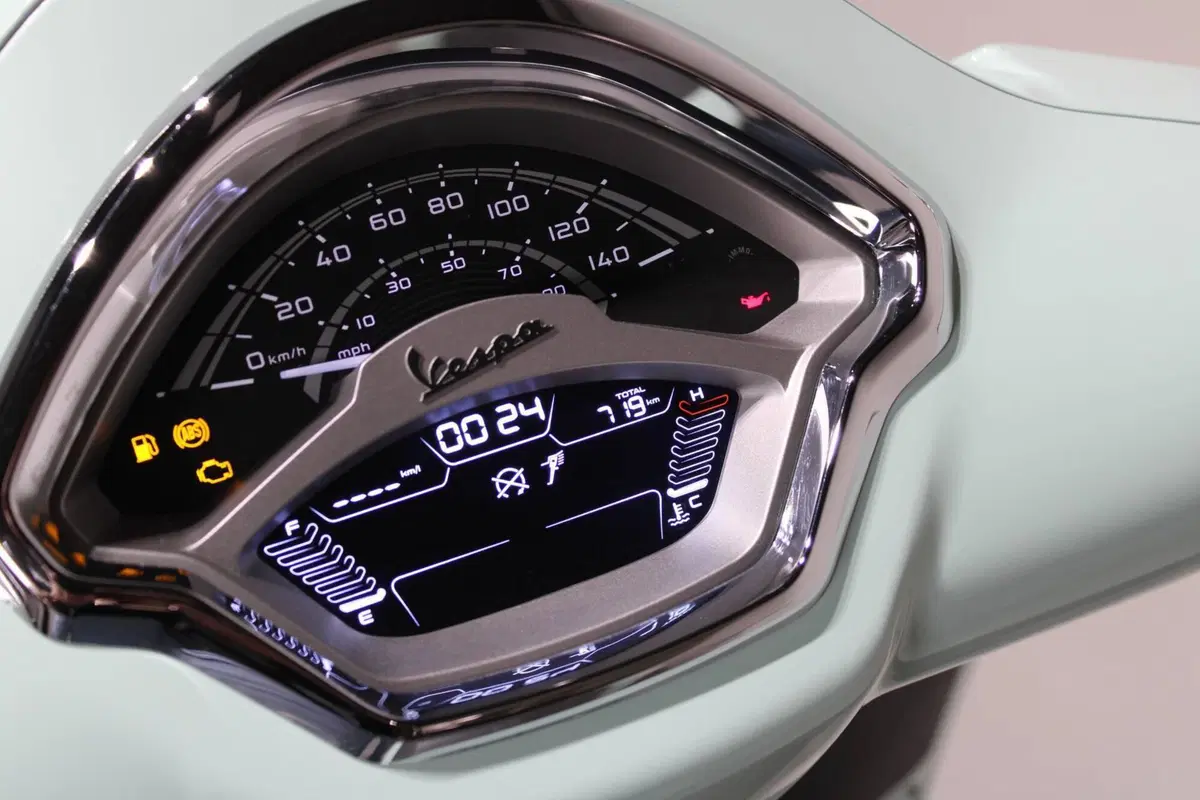 Vespa GTS 310 (2025 - 26) (6)