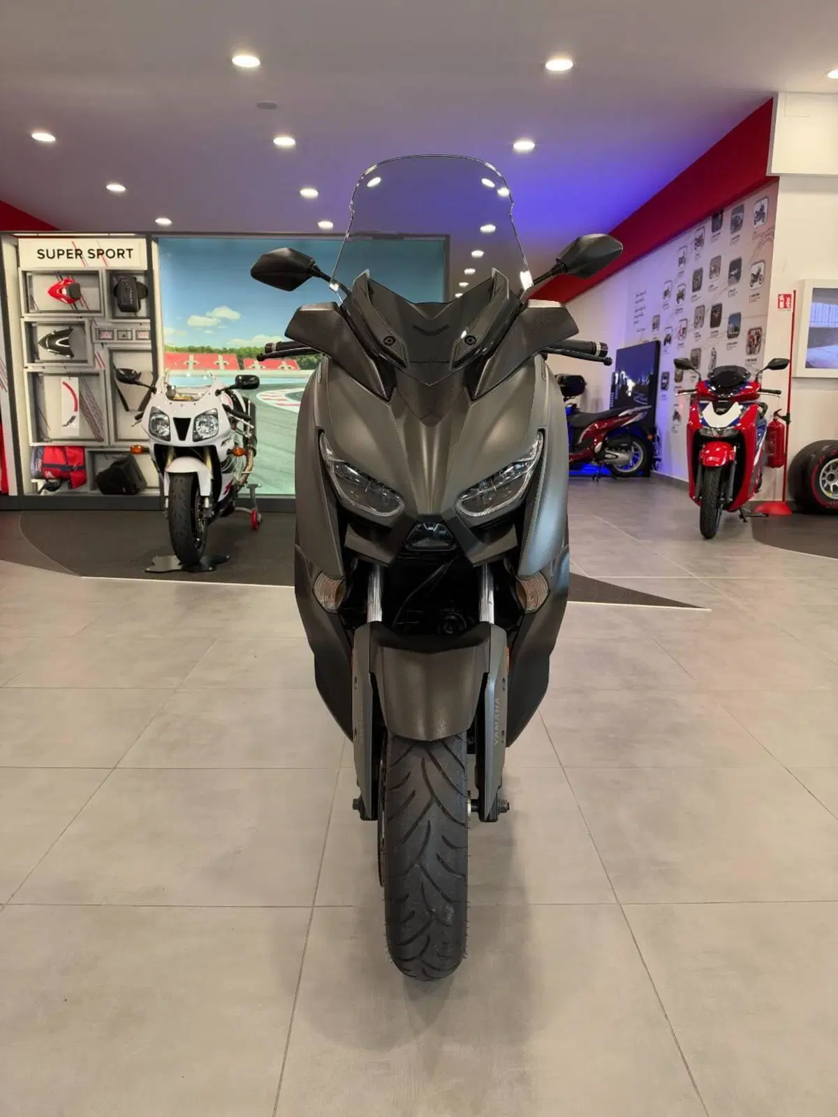Yamaha X-Max 125 Tech Max (2021 - 24) (5)