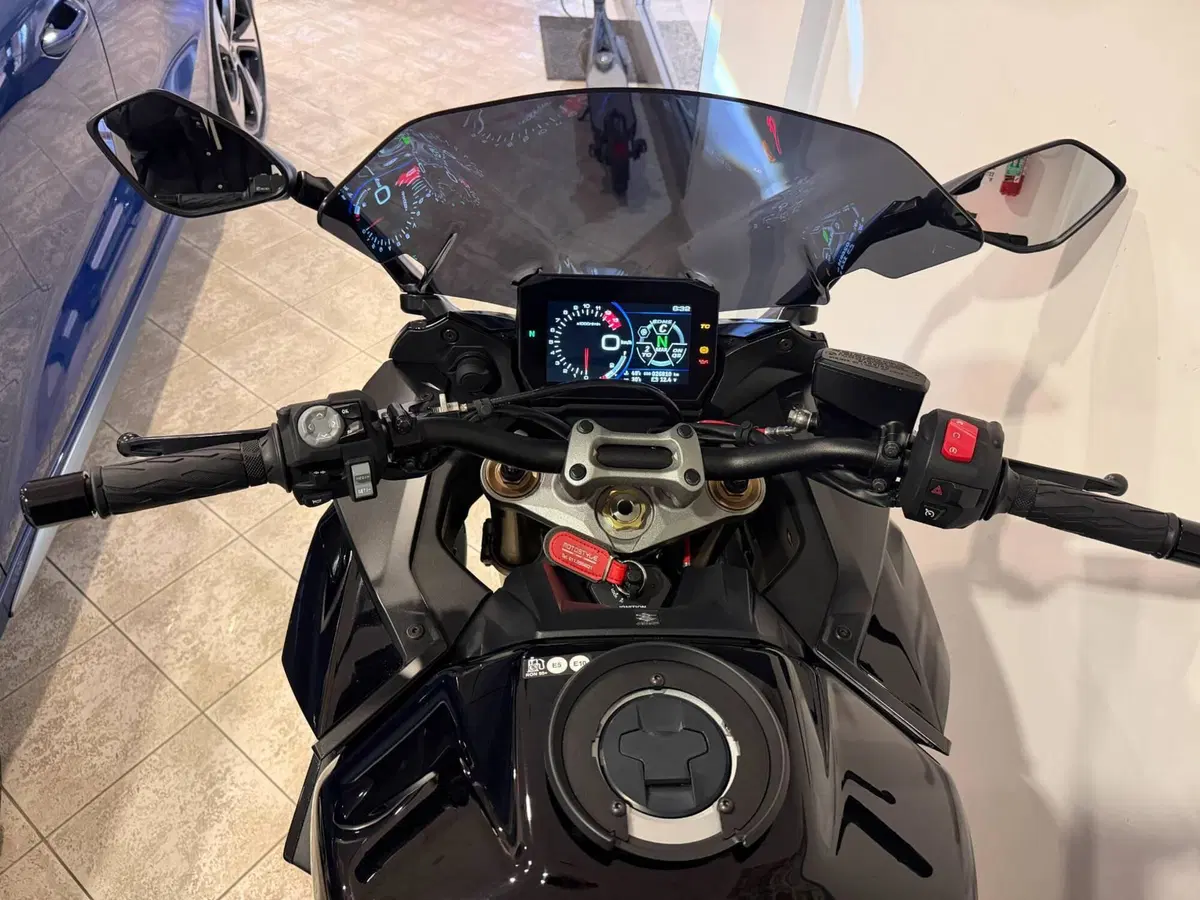 Suzuki GSX-S1000GT (2022 - 24) (6)