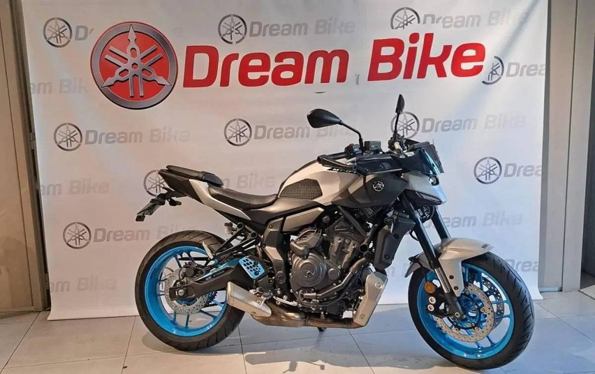 Yamaha MT-07 Y-AMT (2025 - 26) (5)