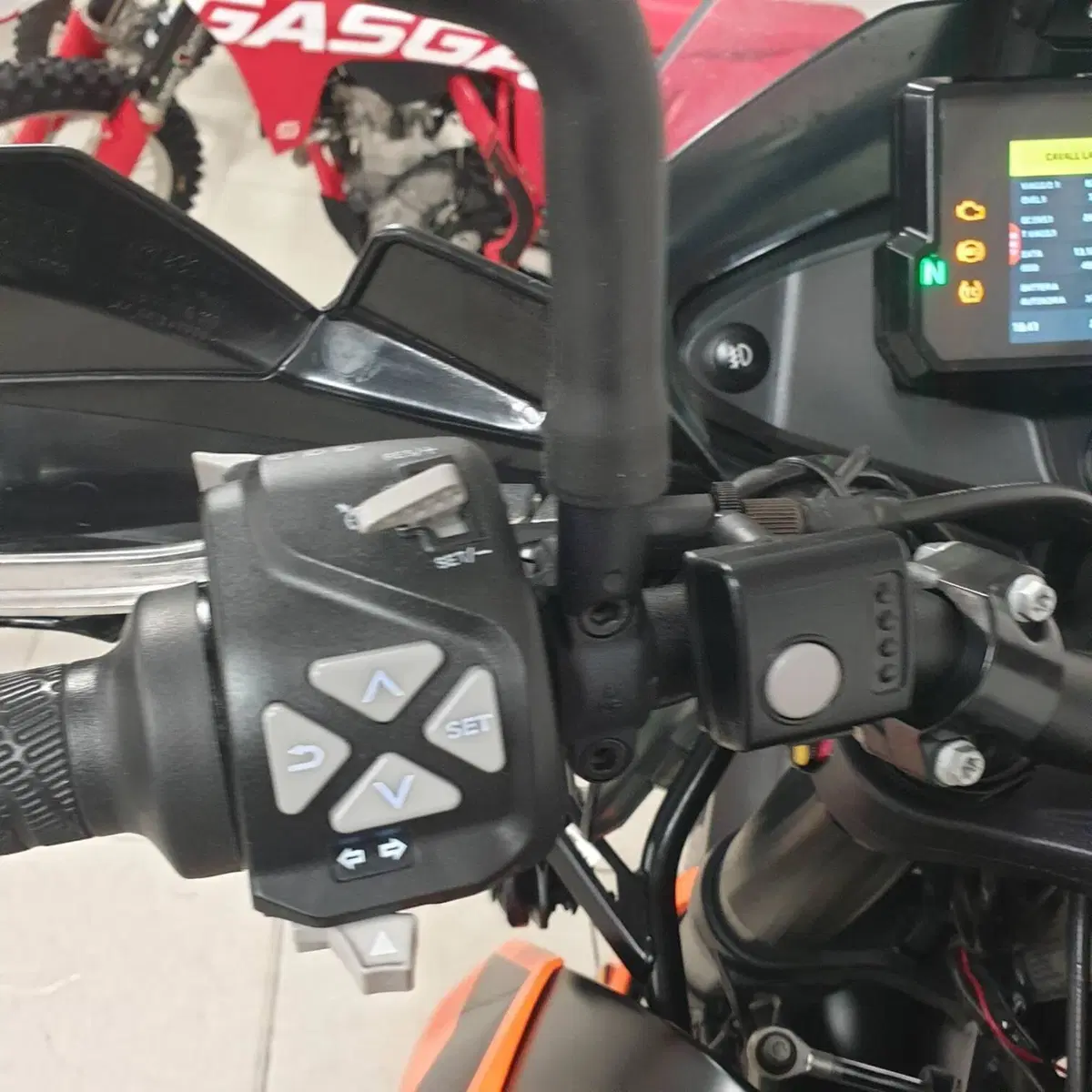 KTM 790 Adventure (2019 - 20) (3)