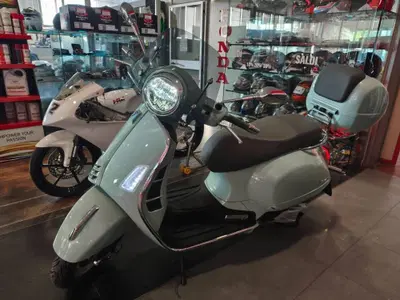 Vespa GTS 310 (2025 - 26) usata