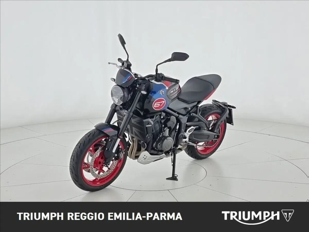Triumph Trident 660 Triple Tribute Edition (2025 - 26) (6)