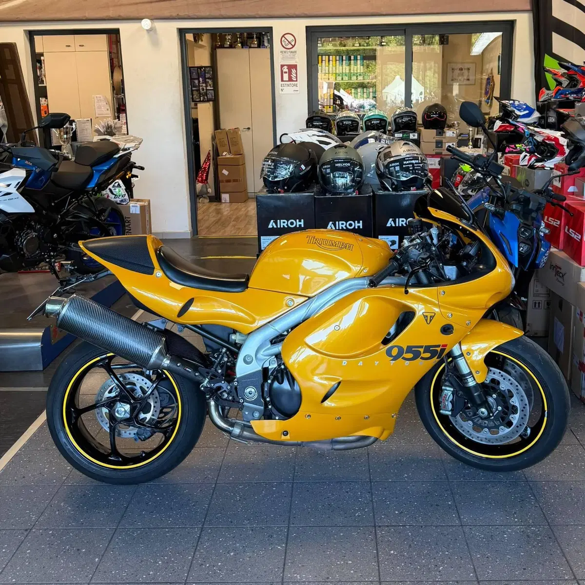 Triumph Daytona 955 I (1999 - 01) (3)
