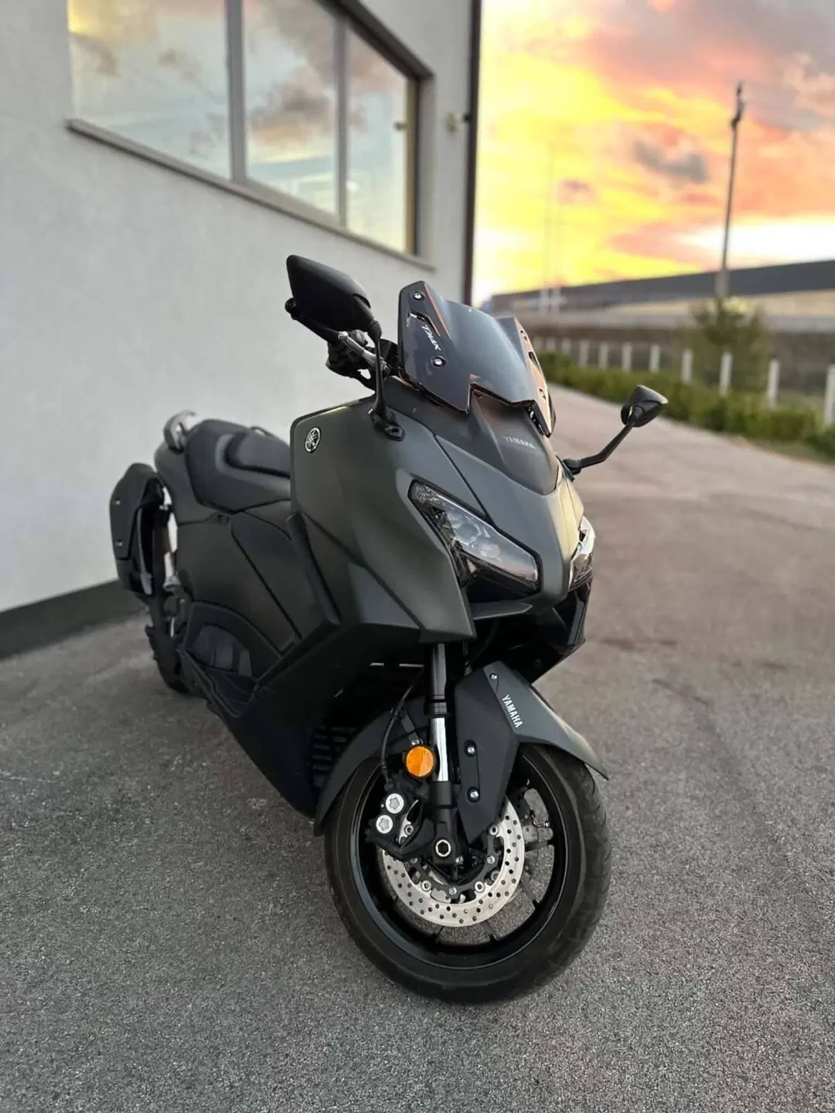 Yamaha T-Max 560 (2025 - 26) (5)
