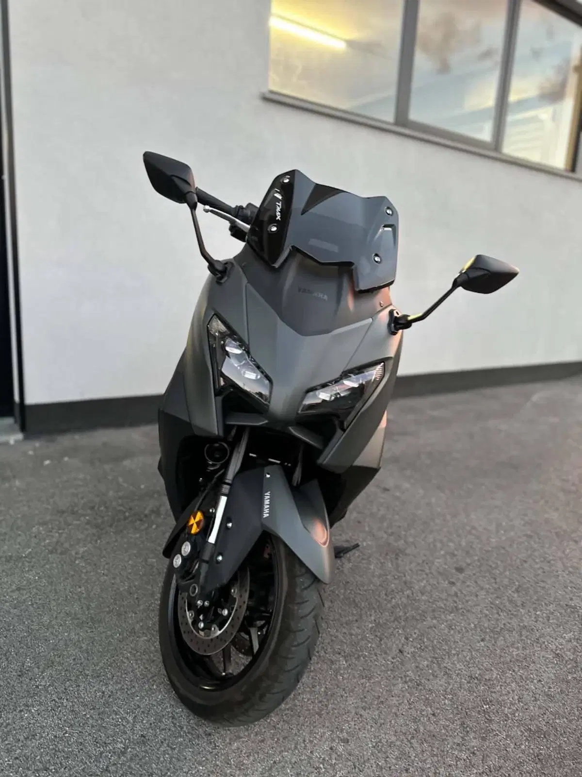 Yamaha T-Max 560 (2025 - 26) (6)