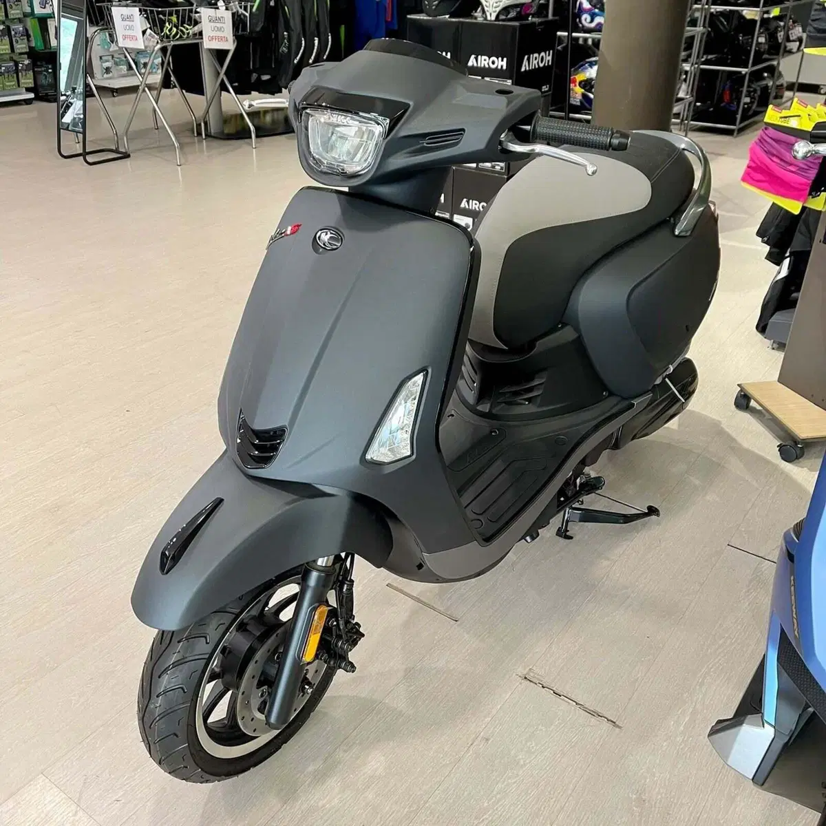 Kymco Like 125 Sport (2021 - 25) (2)
