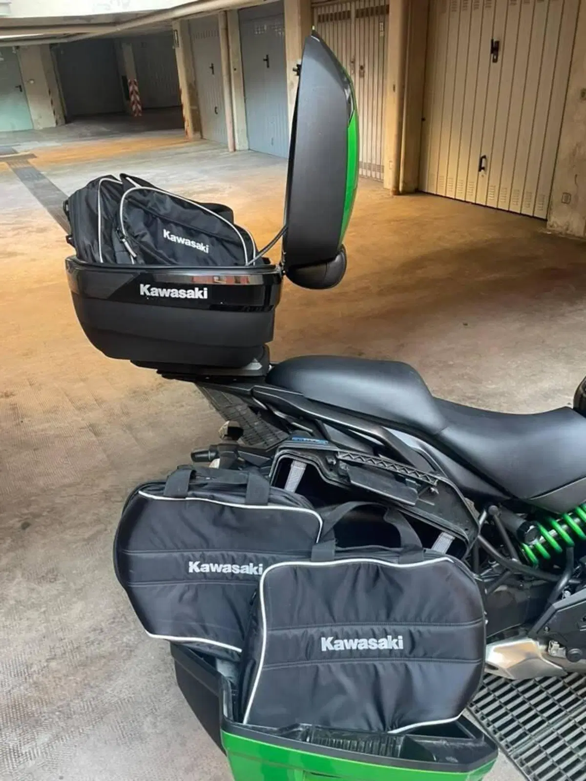 Kawasaki Versys 650 Grand Tourer (2017 - 20) (4)