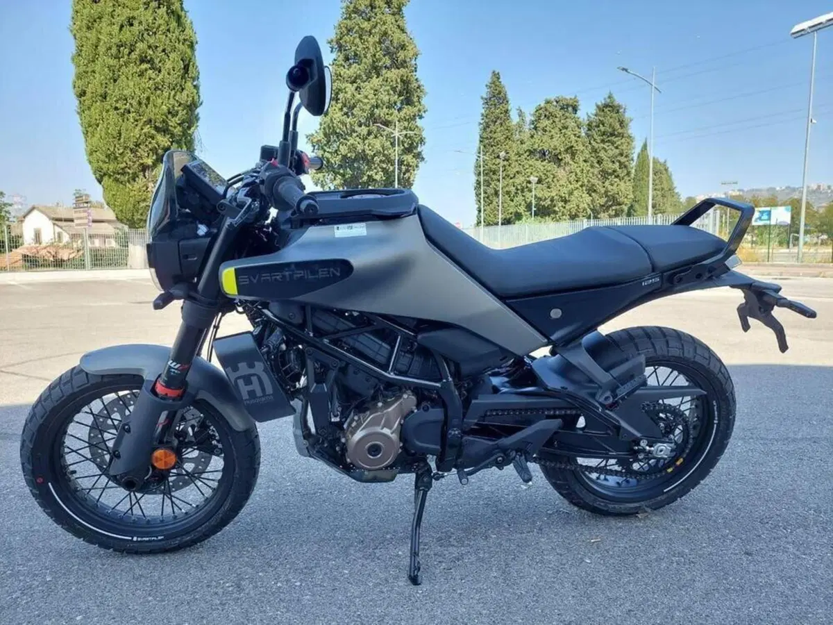 Husqvarna Svartpilen 125 (2024 - 26) (6)