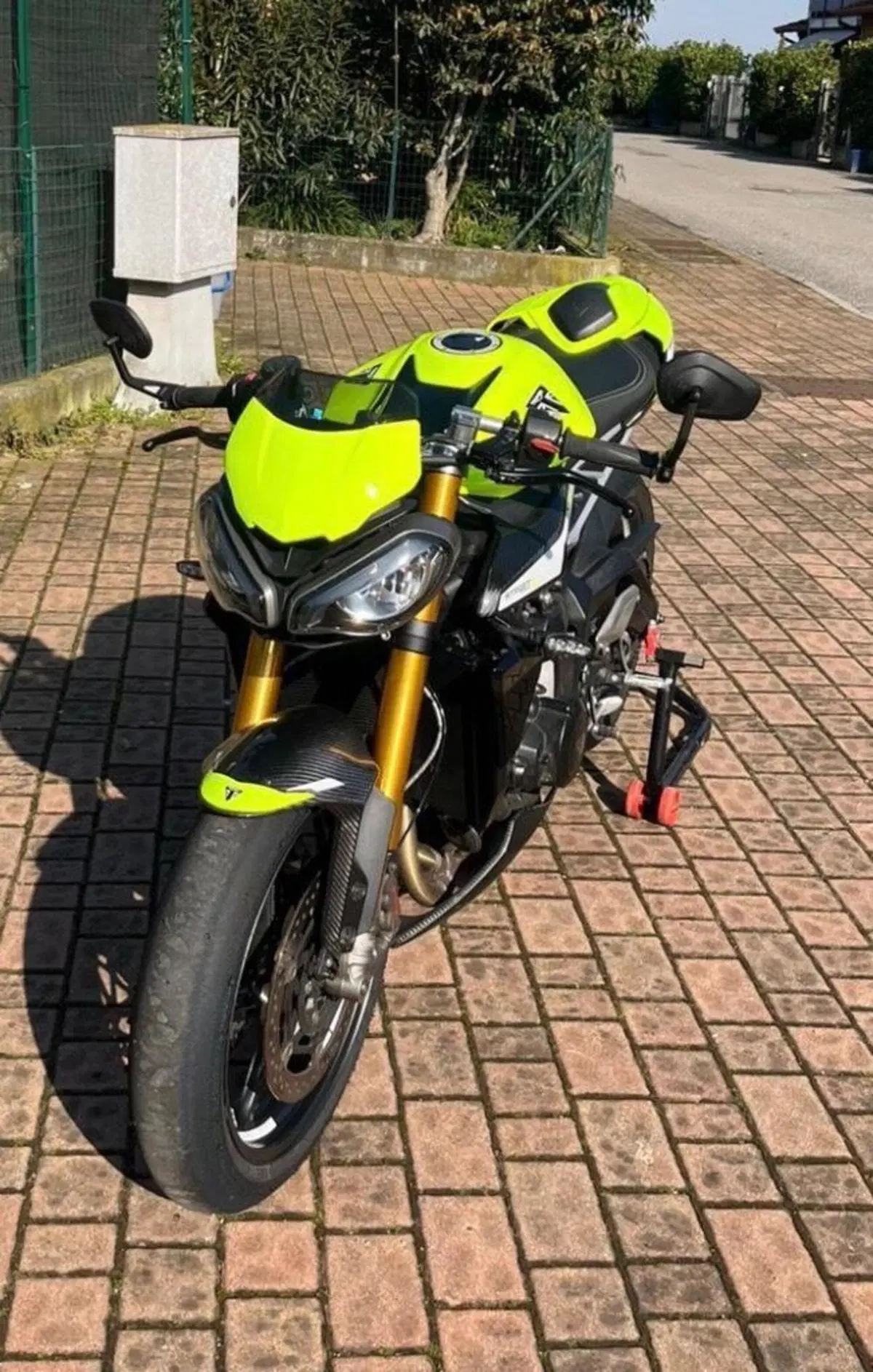 Triumph Street Triple 765 Moto2 Edition (2023 - 24) (6)