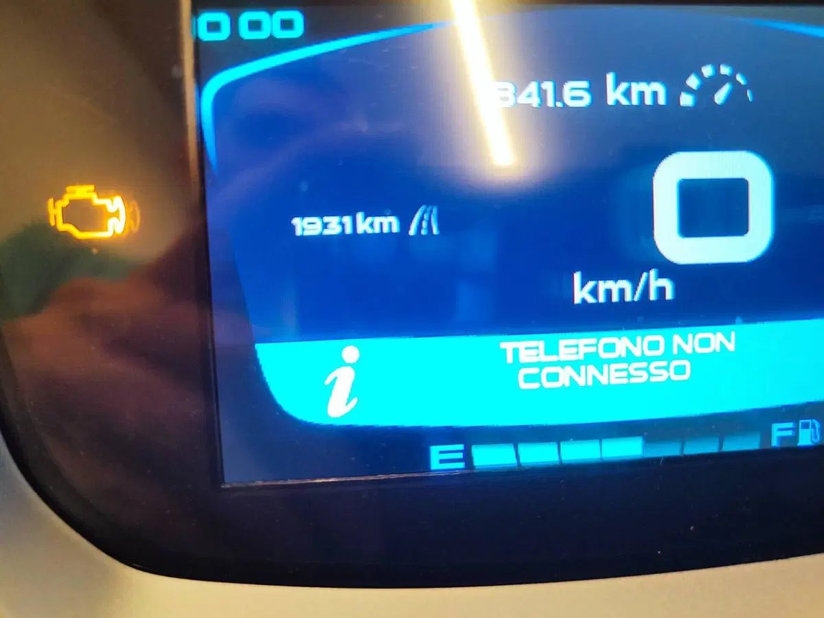 Vespa GTS 300 Super Tech (2023 - 24) (9)
