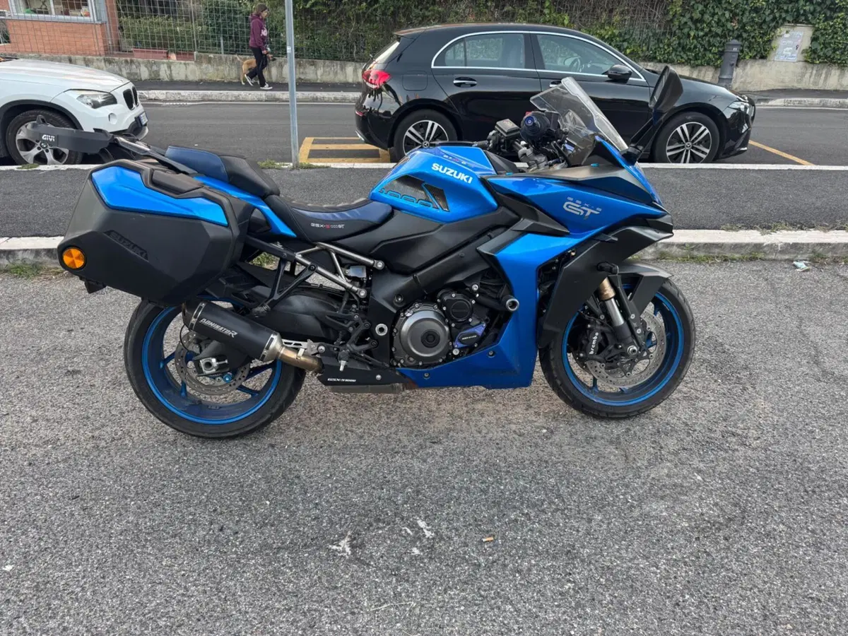 Suzuki GSX-S1000GT (2022 - 24) (10)