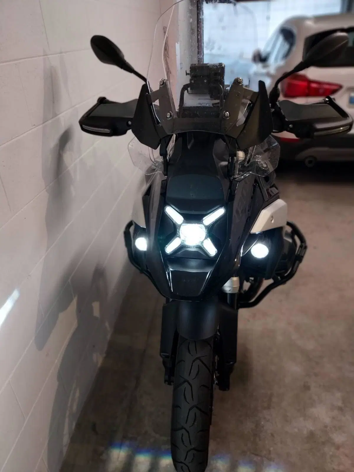 Bmw R 1300 GS Triple Black (2023 - 26) (4)
