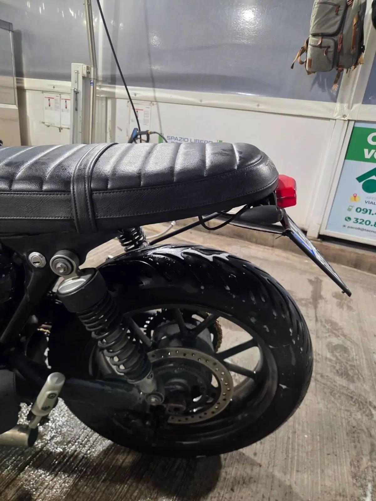 Triumph Street Twin 900 (2017 - 18) (7)