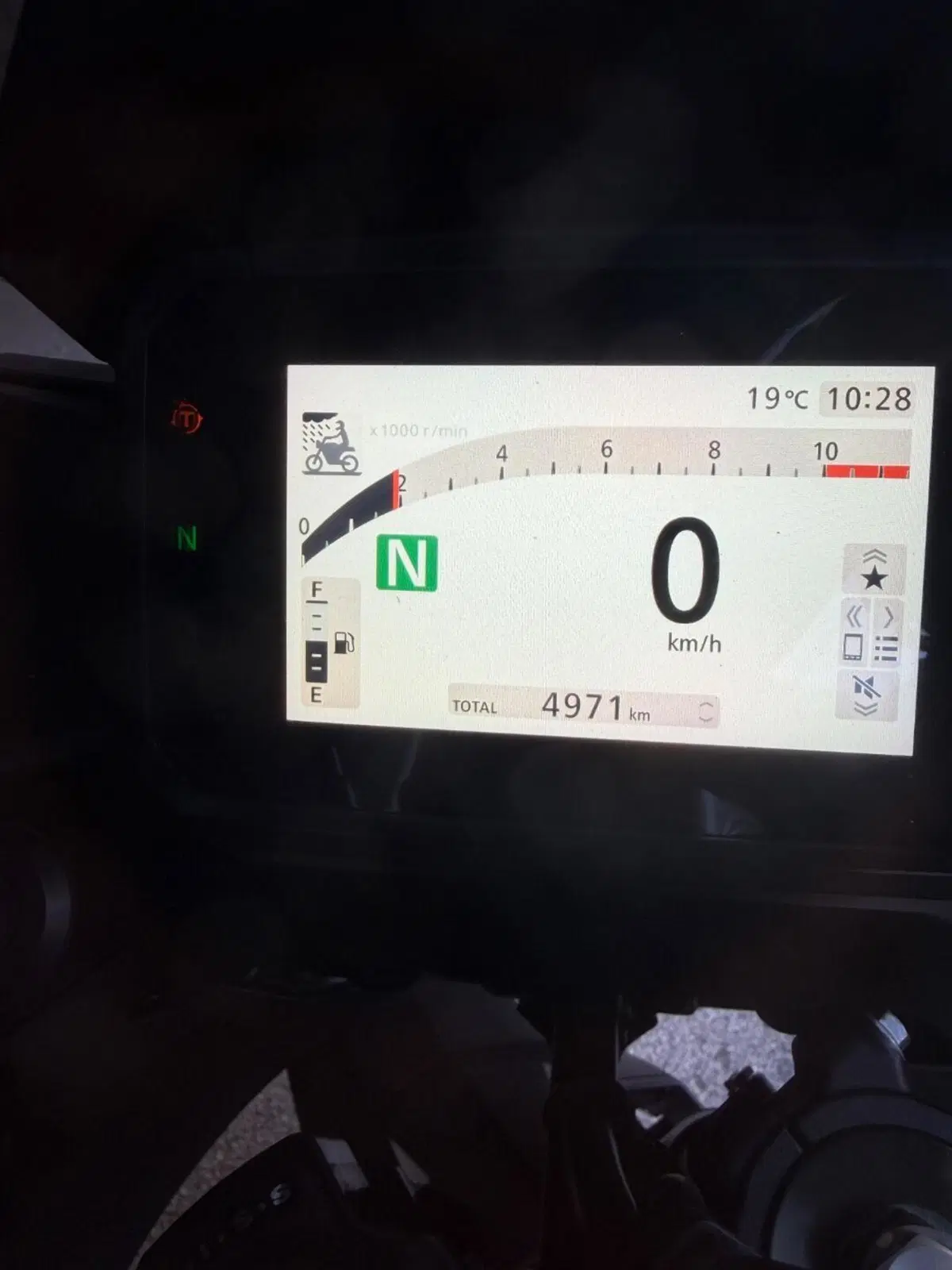 Honda Transalp XL750 (2025) (5)