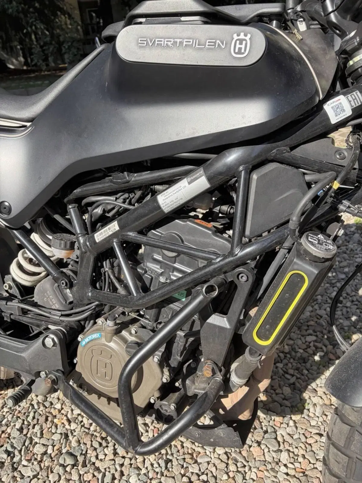 Husqvarna Svartpilen 125 (2021 - 23) (2)