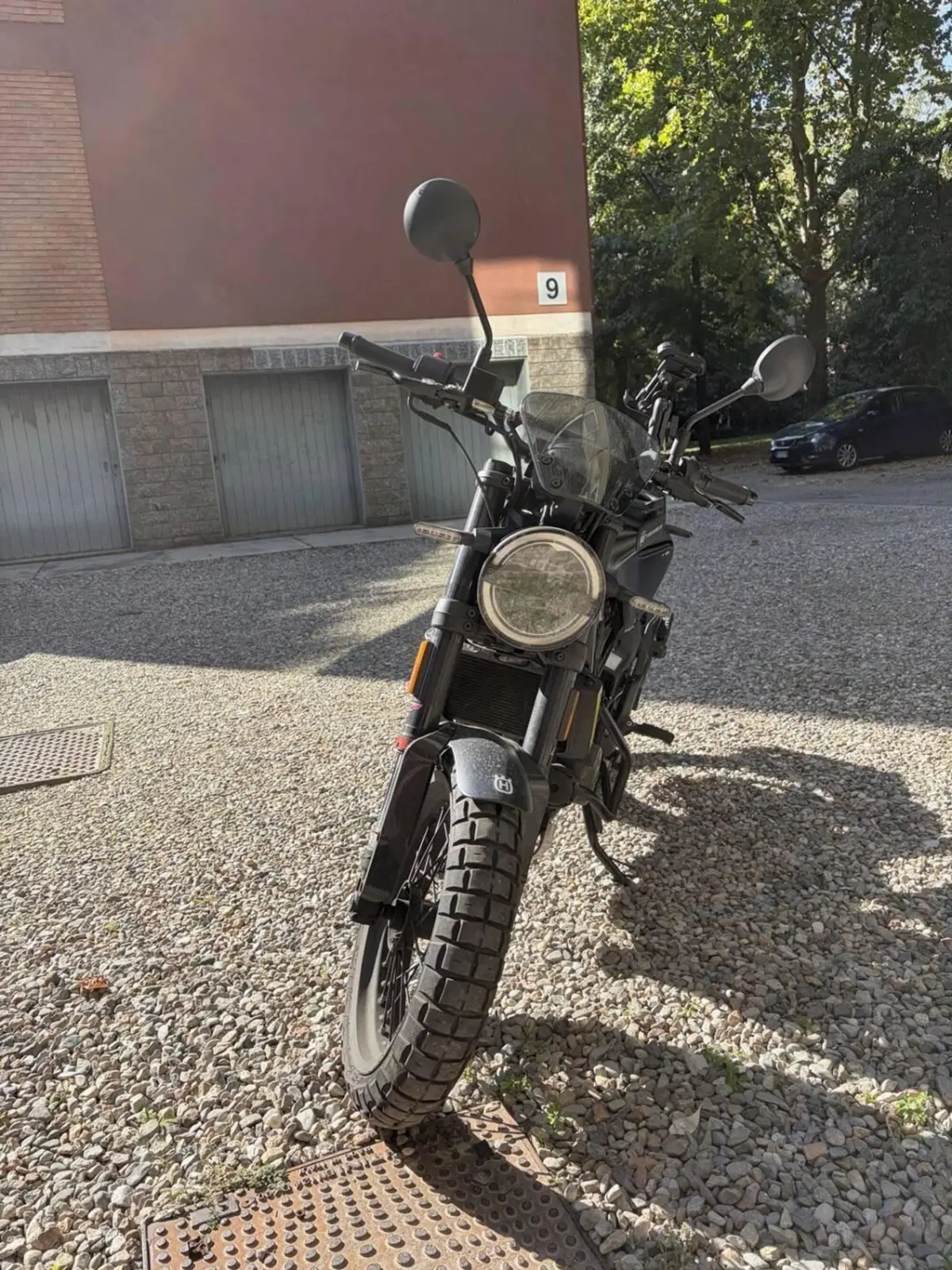 Husqvarna Svartpilen 125 (2021 - 23) (8)
