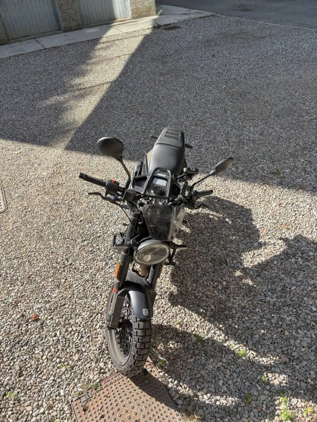 Husqvarna Svartpilen 125 (2021 - 23) (9)
