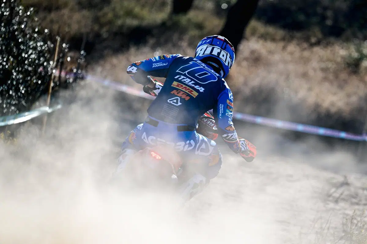100th 6Days FIM Enduro Of Nations. D2. L’Italia insiste :-), e il duello Verona-Garcia è da Kolossal dell’Enduro! [VIDEO]