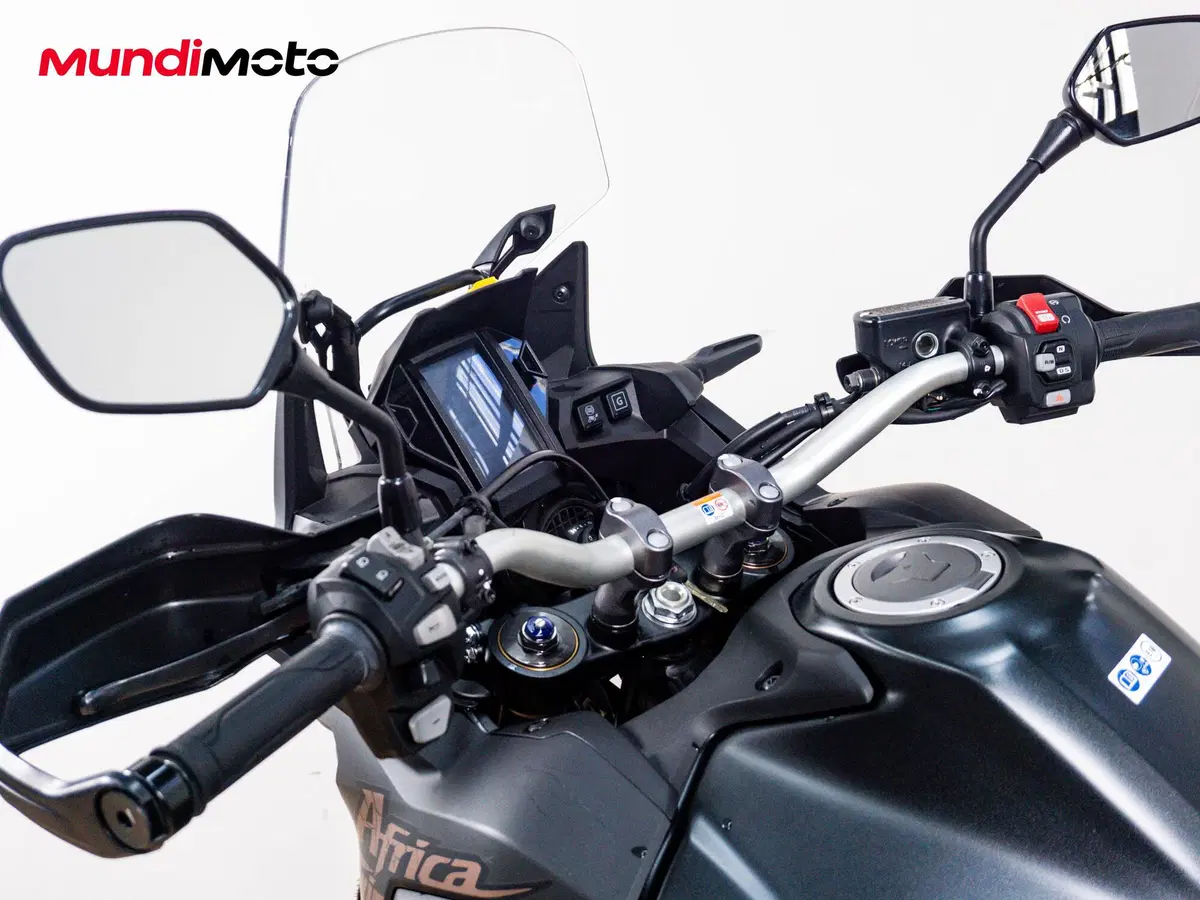 Honda Africa Twin CRF 1000L DCT (2018 - 19) (11)
