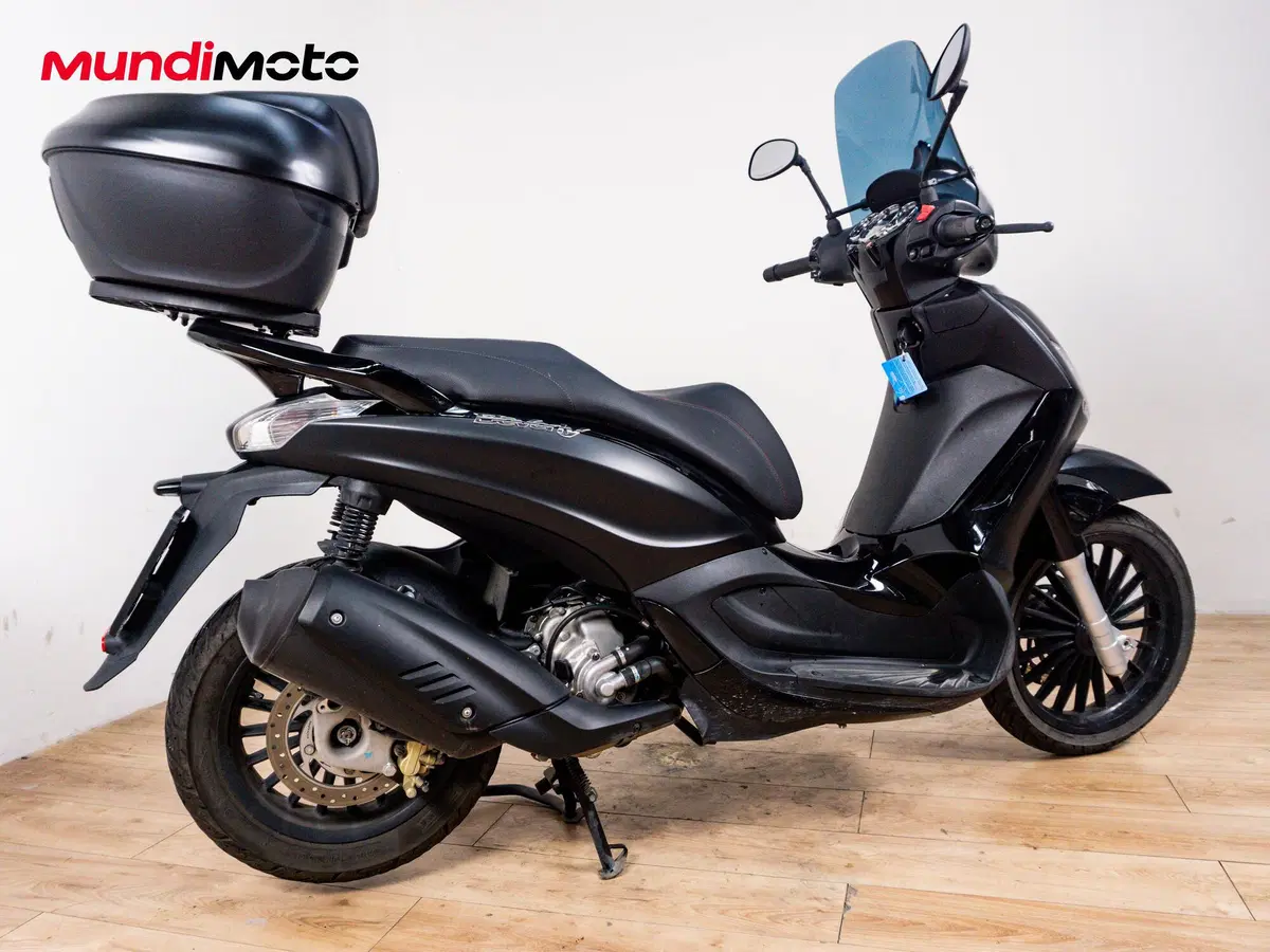 Piaggio Beverly 300 ABS-ASR (2021 - 25) (3)