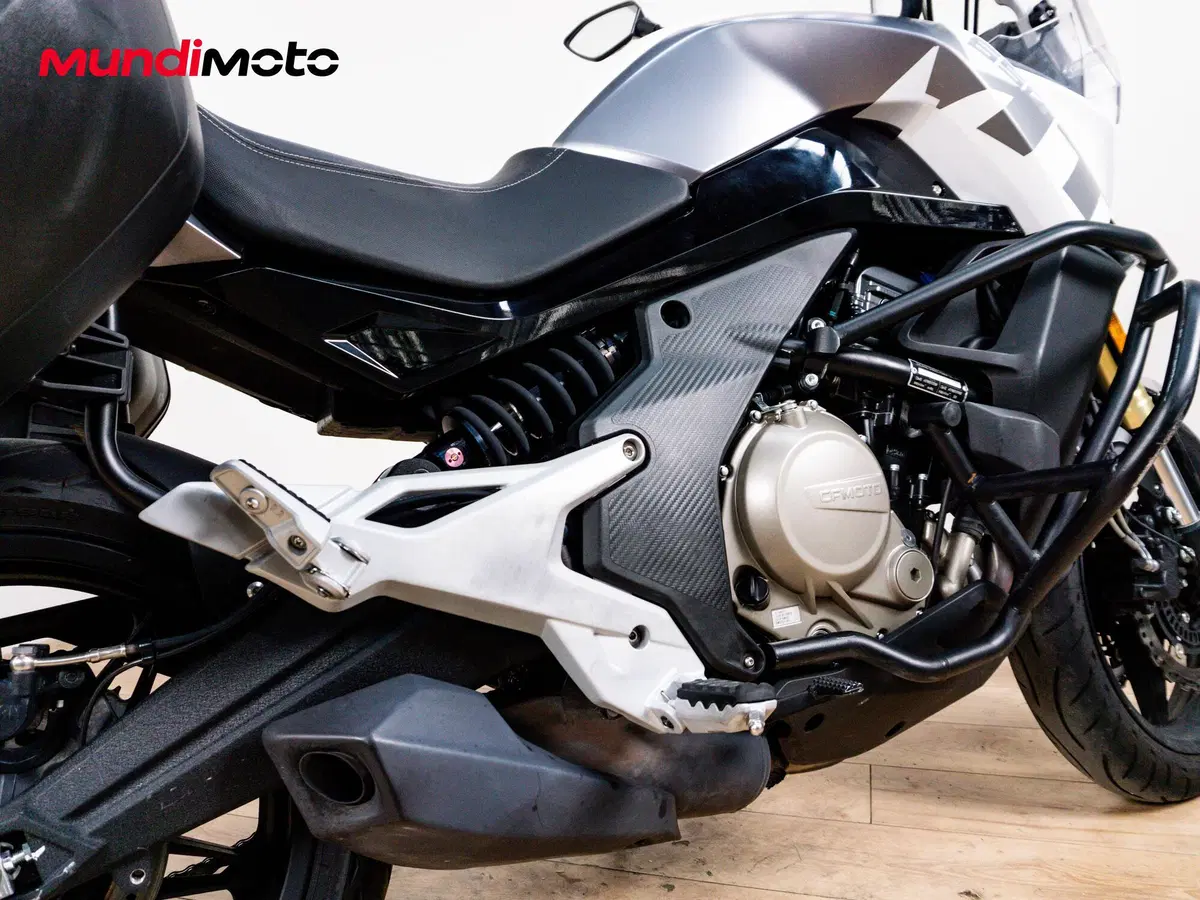 CFMOTO 650MT (2019 - 20) (4)