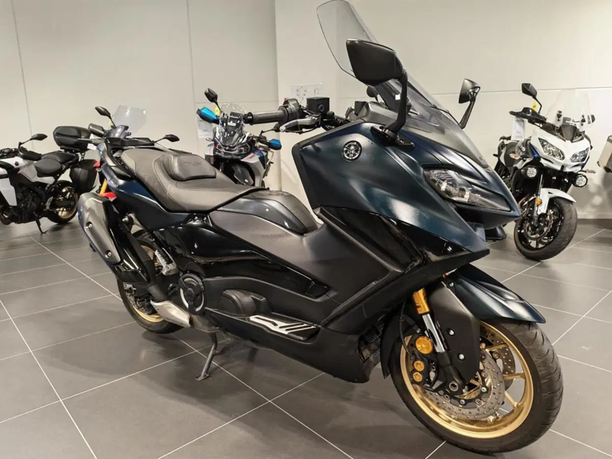 Yamaha T-Max 560 Tech Max (2022 - 24) (3)