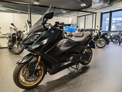 Yamaha T-Max 560 Tech Max (2022 - 24) usata
