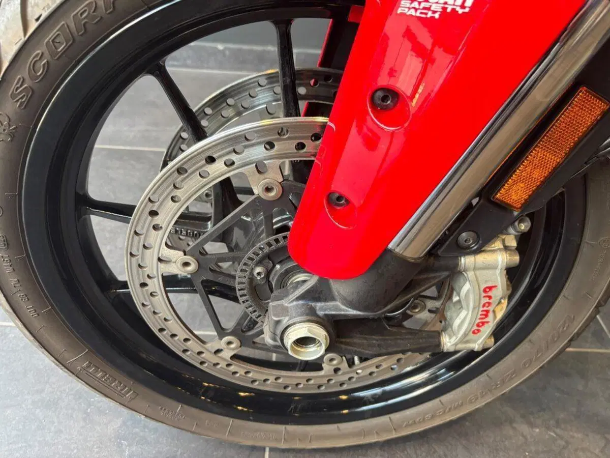 Ducati Multistrada V4 S (2021 - 24) (14)