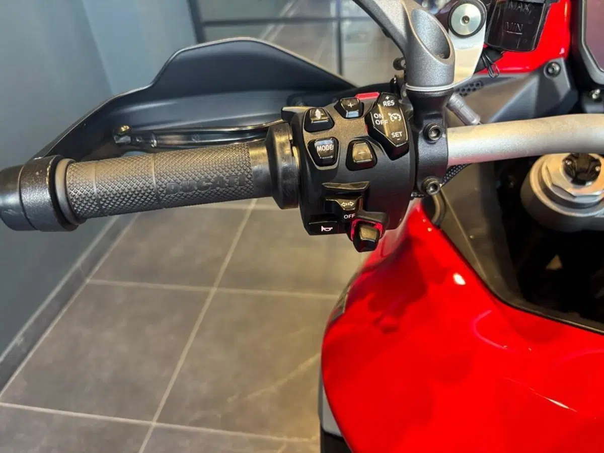 Ducati Multistrada V4 S (2021 - 24) (6)