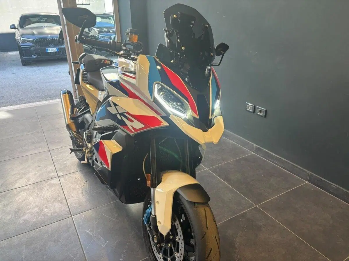 Bmw M 1000 XR (2024 - 27) (5)