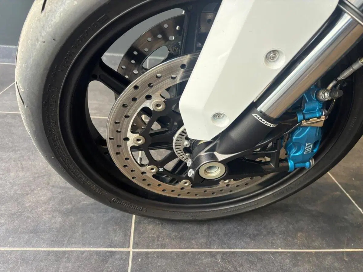 Bmw M 1000 XR (2024 - 27) (14)