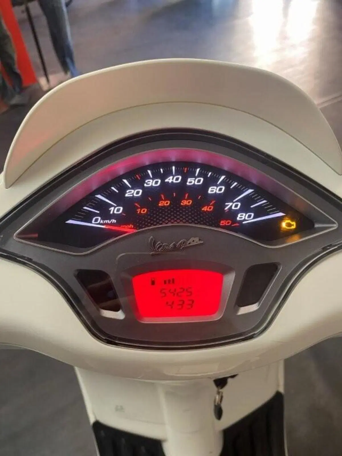 Vespa Sprint 50 Justin Bieber (2022 - 24) (5)