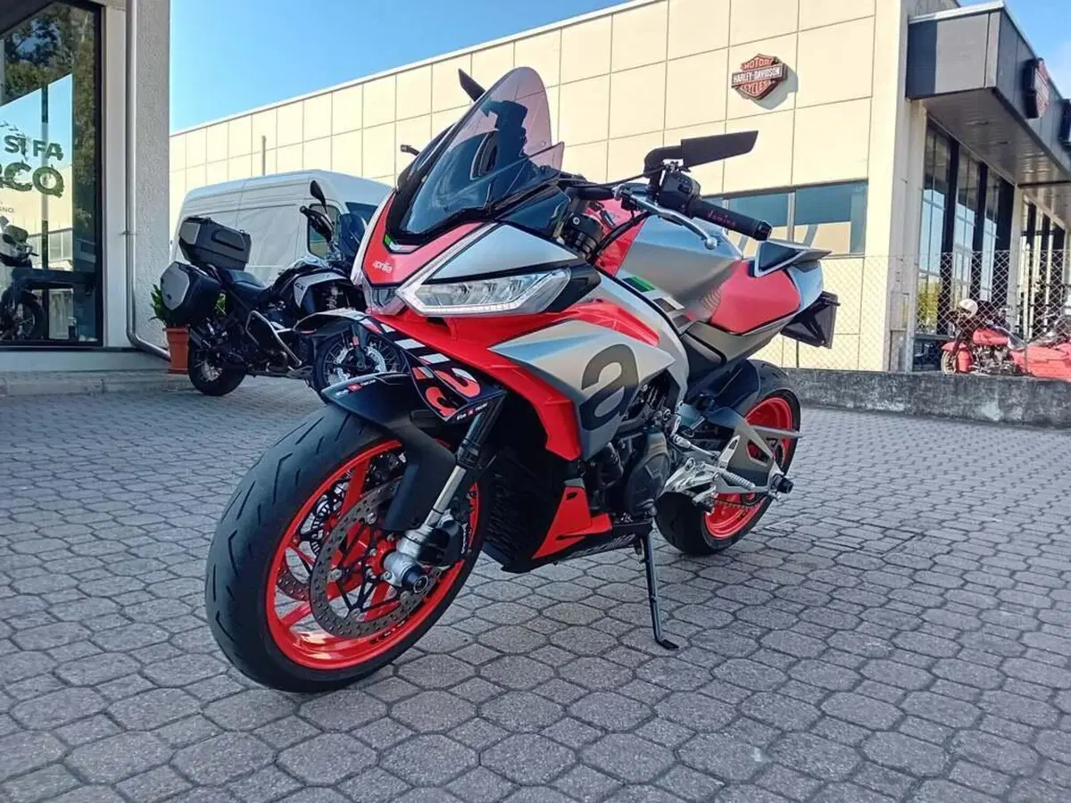 Aprilia Tuono 660 (2021 - 25) (2)