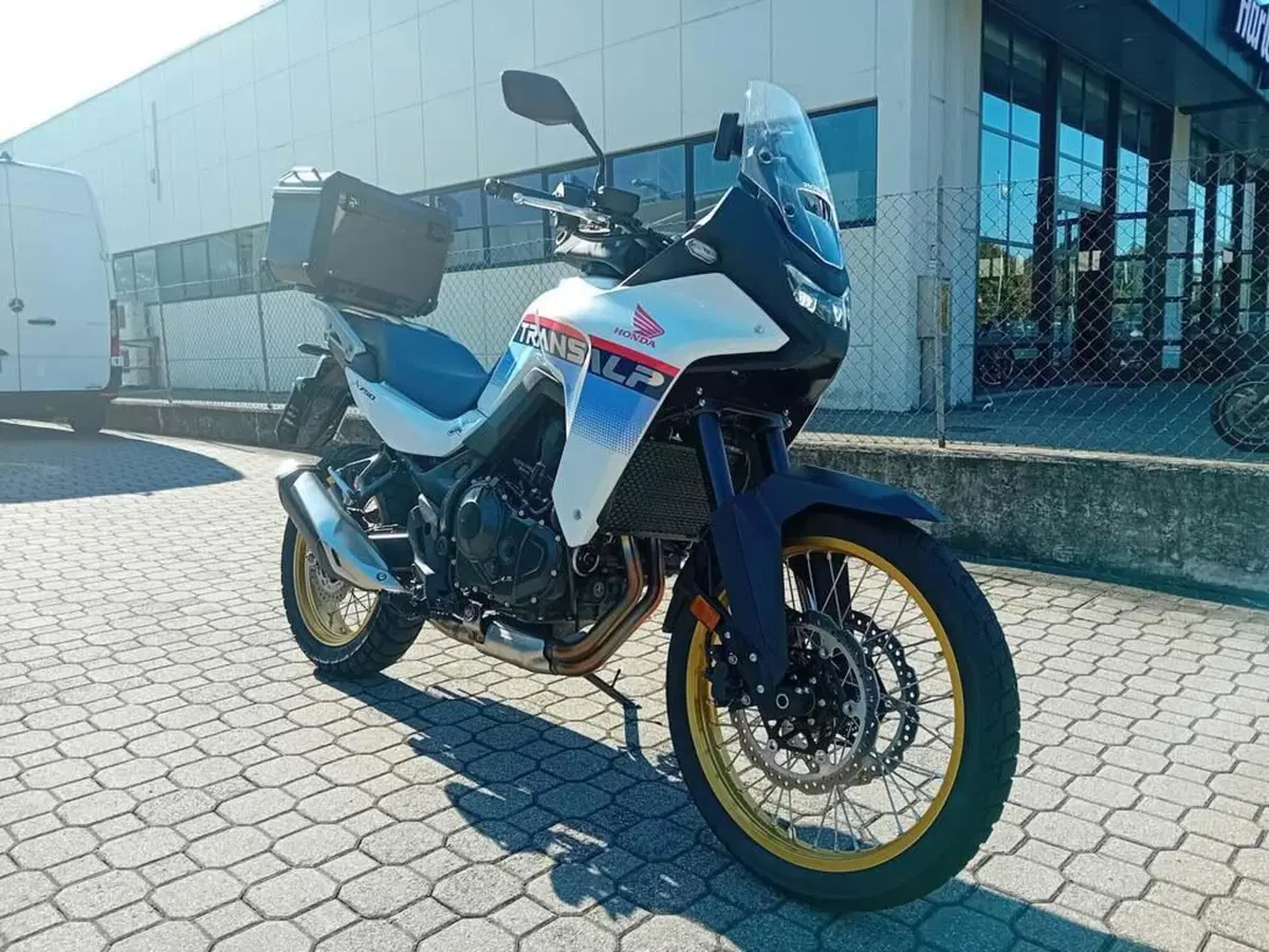 Honda Transalp XL750 (2026) (3)