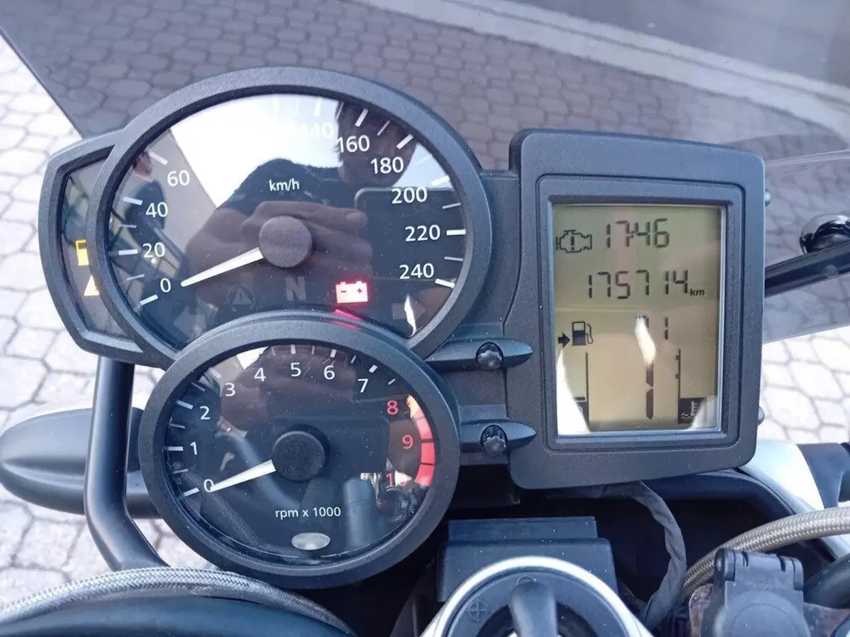 Bmw R 1200 R (2006 - 11) (8)