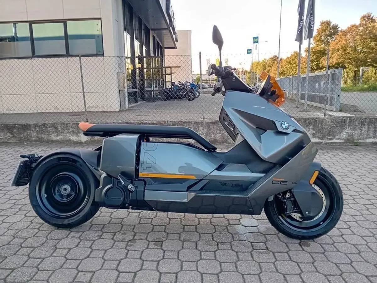 Bmw CE 04 (2021 - 25) (4)